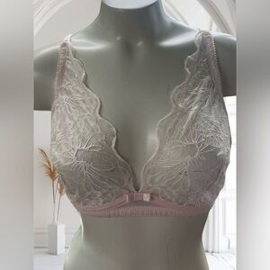 Addiction Peach Lace No Wire Bra‎